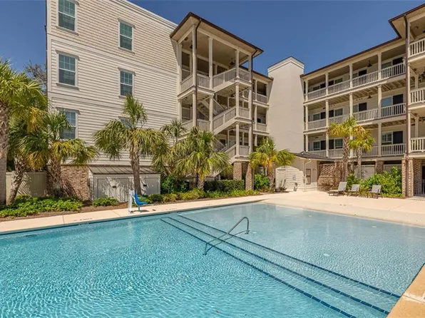 117 Gascoigne Ave Unit 202, Saint Simons Island, GA 31522