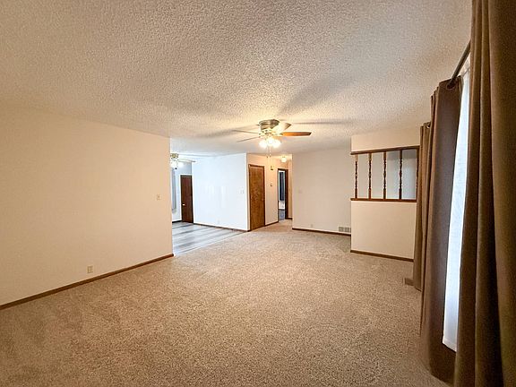 4th image of 1003 Hartford Ave