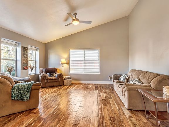 3rd image of 4412 W Bingham Park Dr