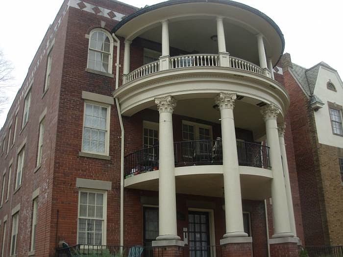 1st image of 301 S Boulevard APT 1
