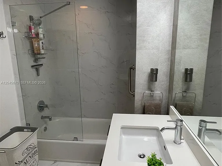 16385 Biscayne Blvd #2601 — Photo 39