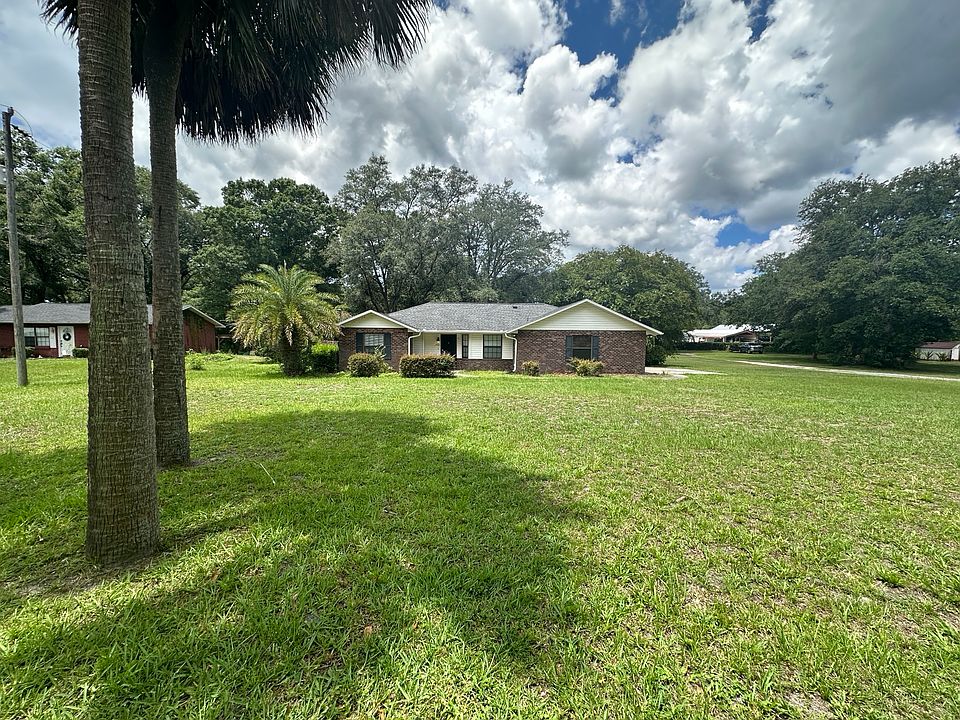 1st image of 266 SW Walter Ave