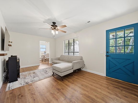 4th image of 10225 Garners Ferry Rd