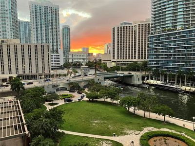465 Brickell Ave APT 906, Miami, FL, 33131
