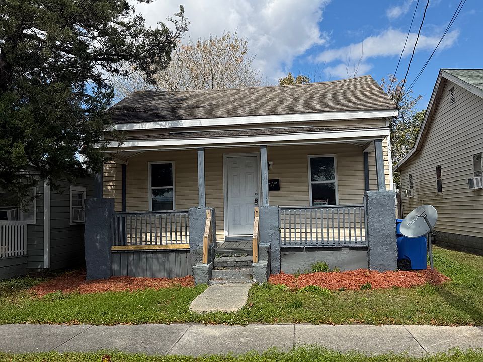 1st image of 1309 Glenn St