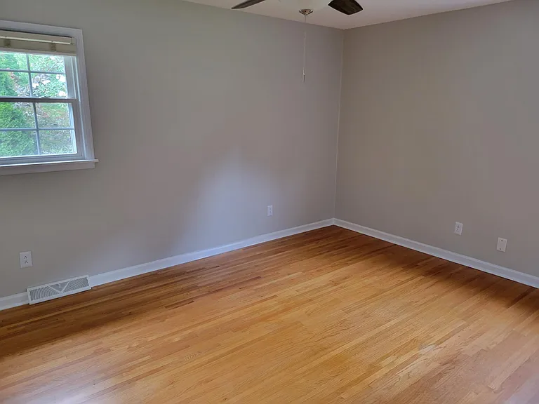 7811 Haven St SE — Photo 13
