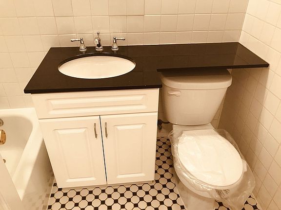 5th image of 646 Amsterdam Ave APT 2C