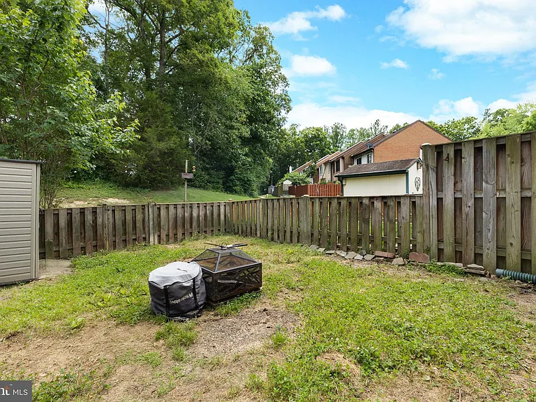2813 Cambridge Dr — Photo 26