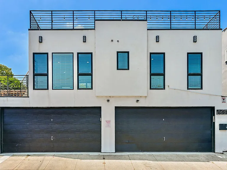Serrano Place — Photo 21