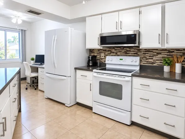 19455 N STAR RIDGE Drive, Sun City West, AZ 85375