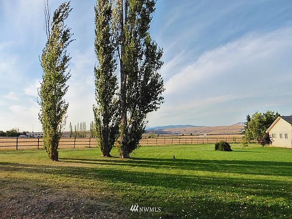 5th image of 261 Watt Canyon Rd