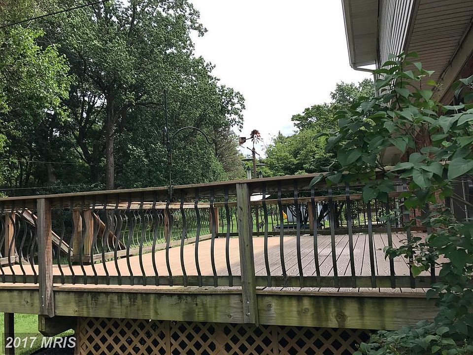 2nd image of 2509 Girdwood Rd