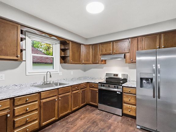 4th image of 3813 3rd Ave W