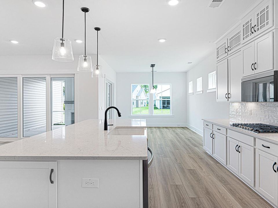 2nd image of 148 Summerwind Dr