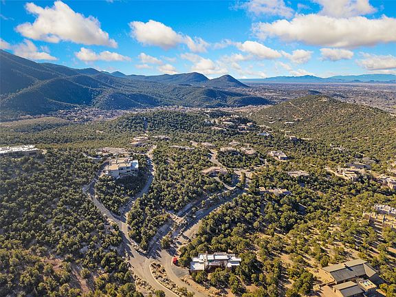 2nd image of 1928 Cerro Escondido