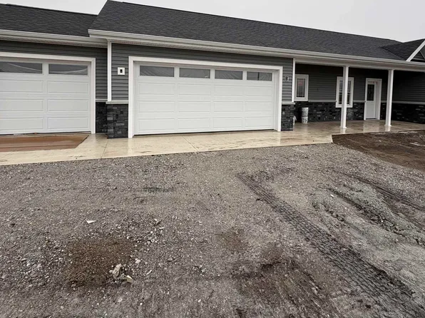 7092 N 825 East Rd, Walkerton, IN 46574