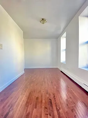 Rented by REAL New York | media 16