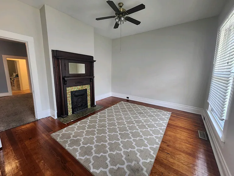 404 E Brandeis Ave — Photo 7