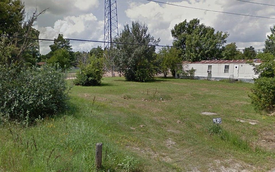 2nd image of 1008 S Fordyce St