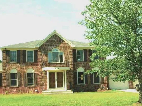 938 Amer Dr, Fort Washington, MD 20744