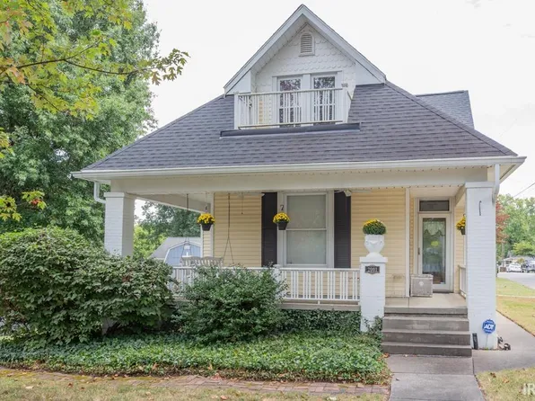 2001 Harmony Way, Evansville, IN 47720