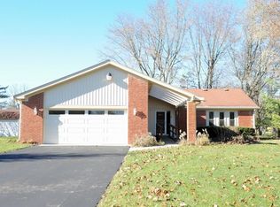 1092 S Quail Ct, New Palestine, IN