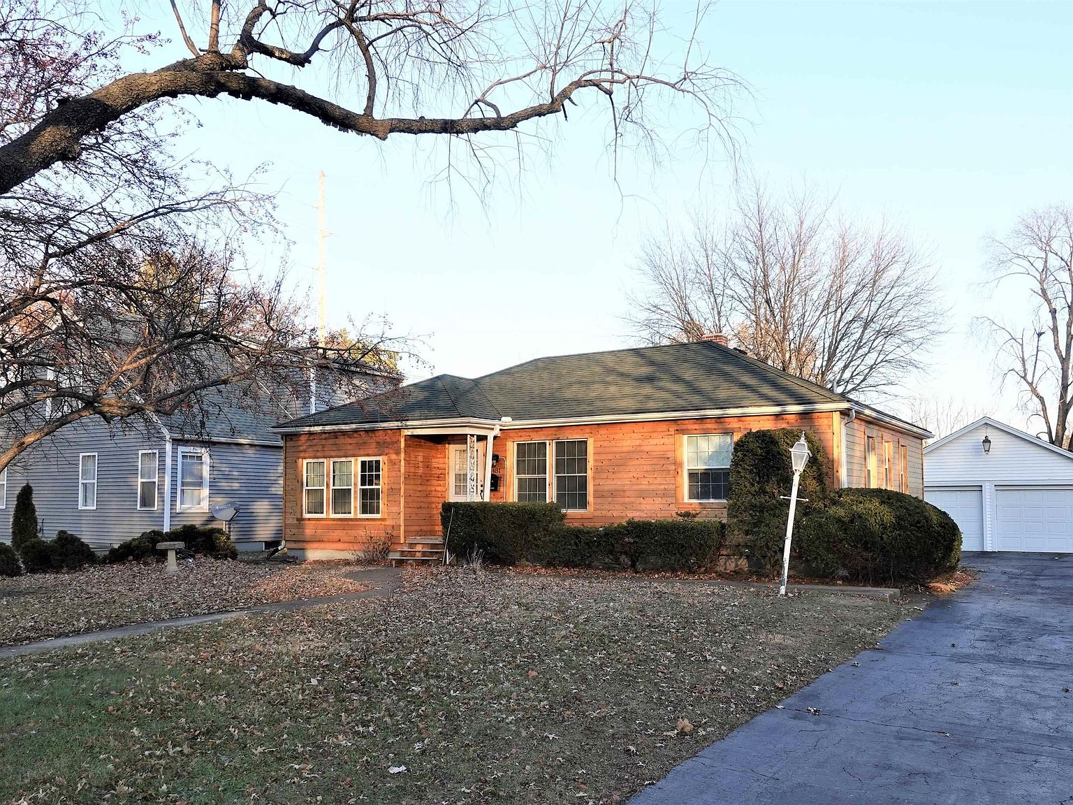 1481 N Academy St, Galesburg, IL 61401 Zillow