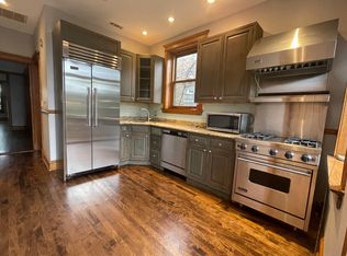 3713 N Racine Ave #3, Chicago, IL 60613