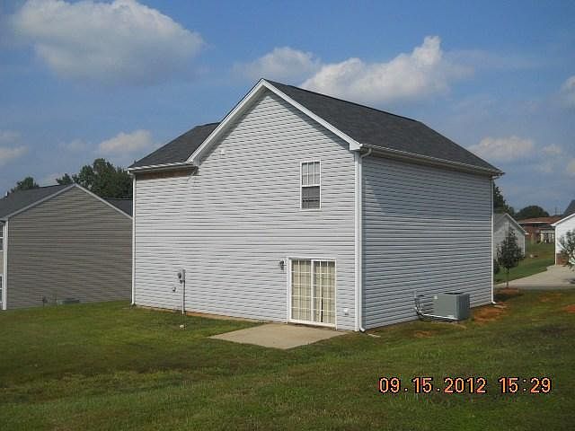 2nd image of 614 Audrey Ln