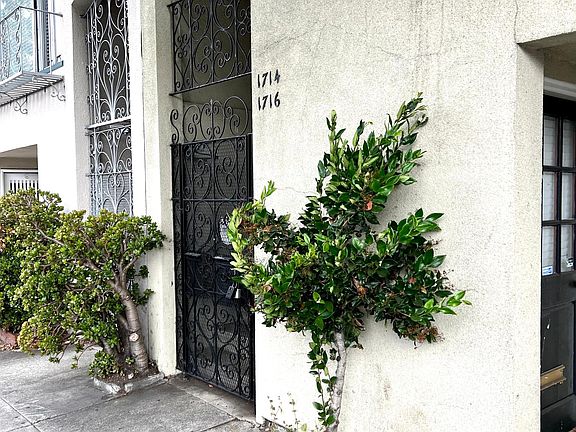 2nd image of 1716 Lombard St