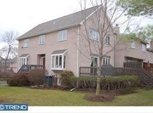17 Hanover Ct, Princeton, NJ 08540