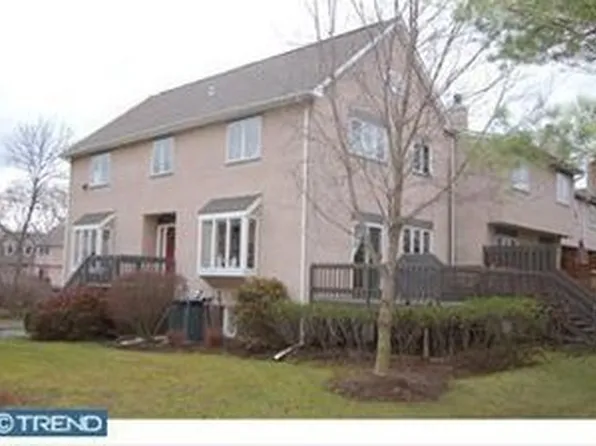 17 Hanover Ct, Princeton, NJ 08540