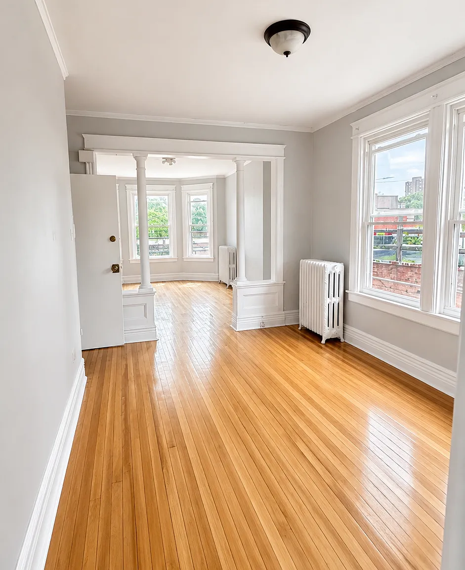 3 bed, $1,600 — Photo 2