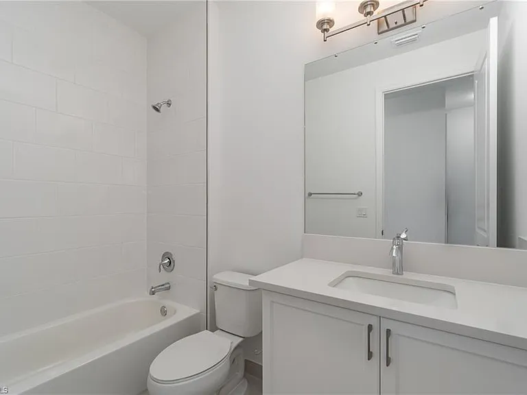12750 Woodbury Dr — Photo 23