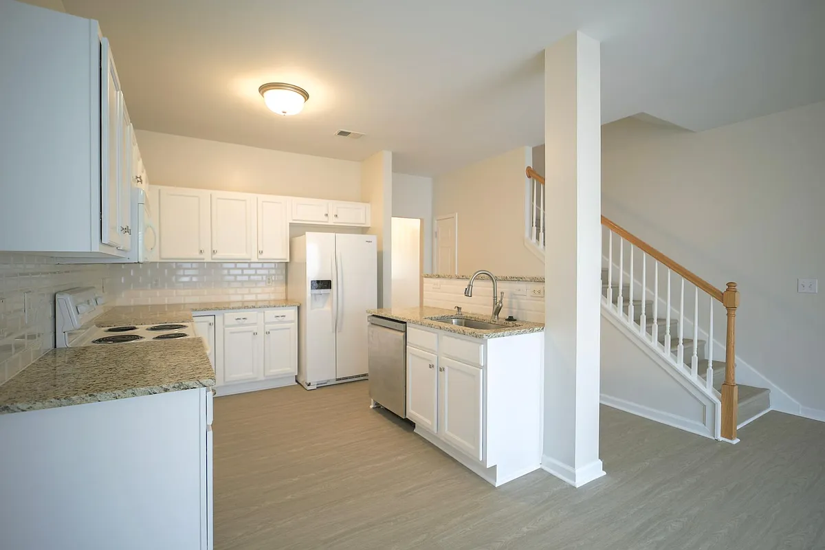Building Photo - 612 Saint Jules Ln