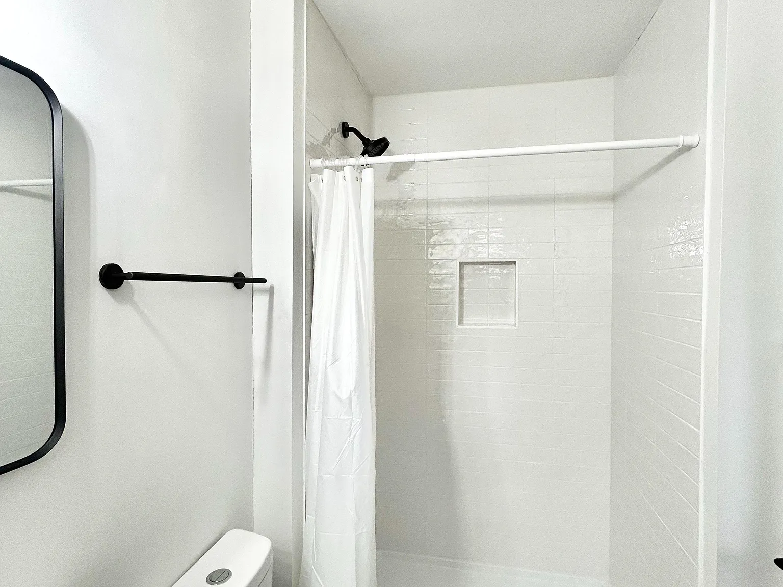 4 bed, 2.0 bath, 1596 sqft, $862 — Photo 4