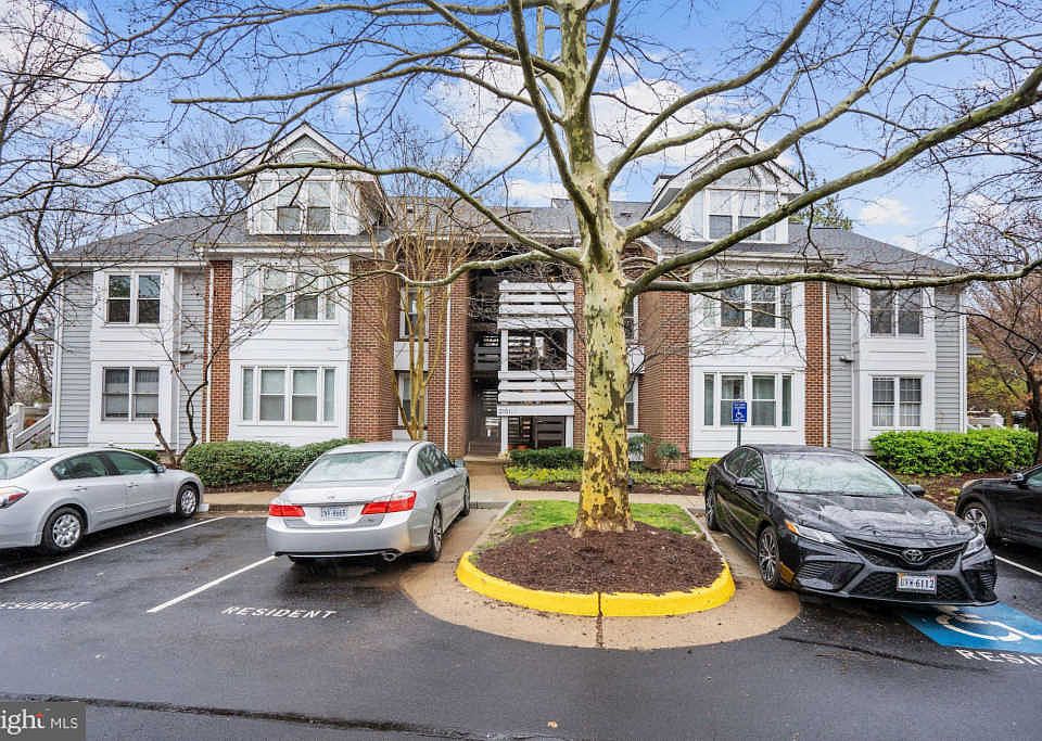 1st image of 3151 E Covewood Ct