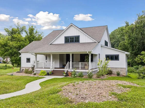 1316 3rd St, Mendota, MN 55150