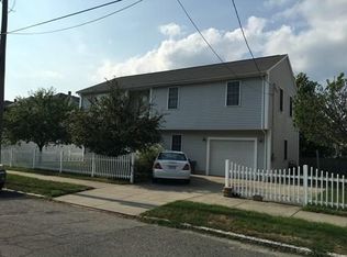 149 Query St, New Bedford, MA 02745