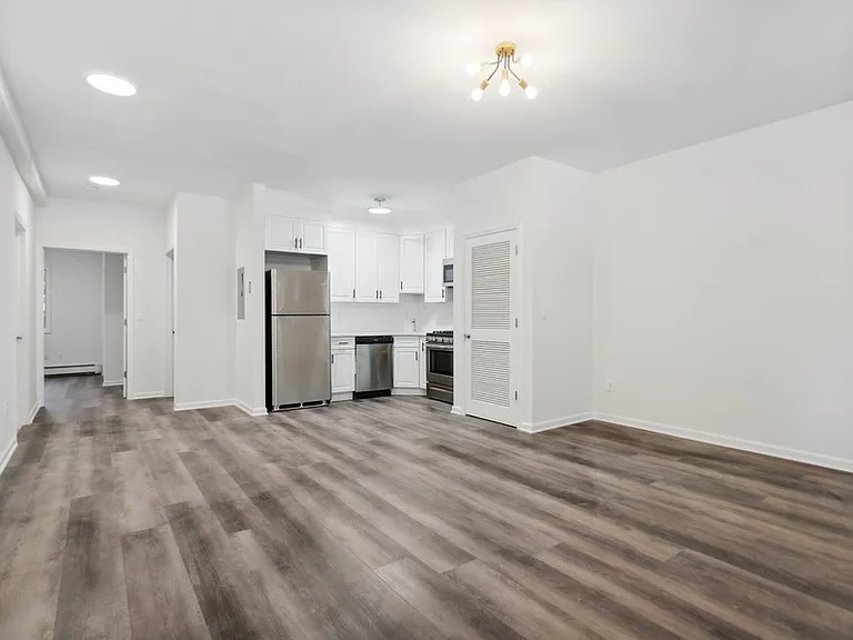 2015 Arthur Ave #1 — Photo 1