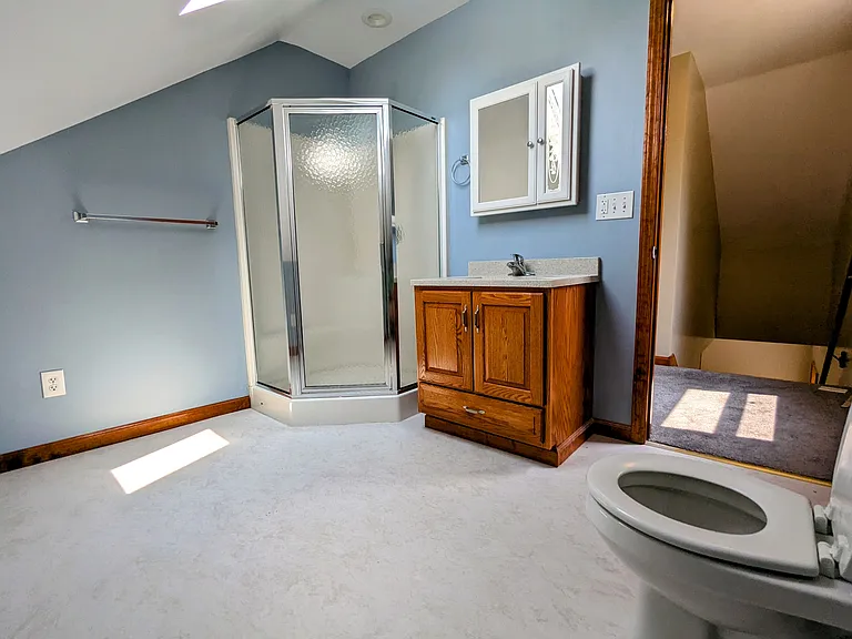 923 Orchard Park Rd — Photo 12