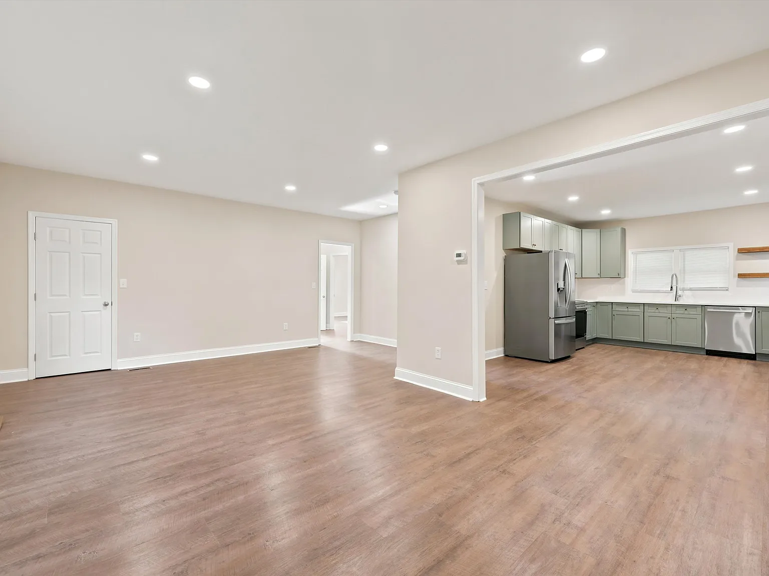 3 bed, 1286 sqft, $3,495 — Photo 4