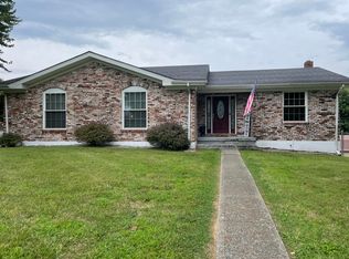 103 Pin Oak Dr, Berea, KY 40403