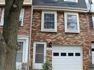 219 Shadowlawn Cir, Pittsburgh, PA 15236