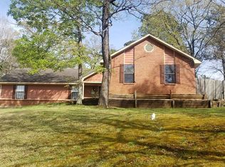 40 James Cv, Grenada, MS 38901