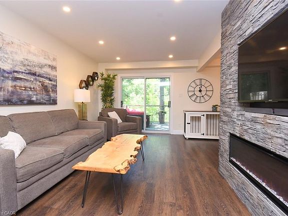 5th image of 459 Woodview Rd #8