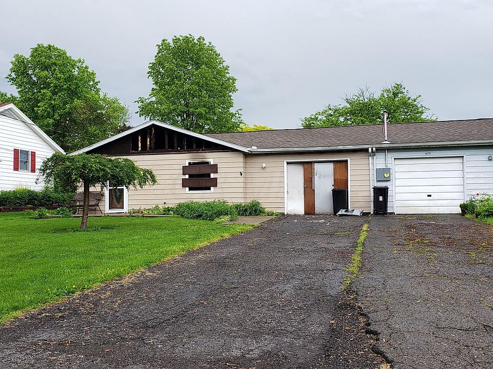 2nd image of 476 Dogwood Ln
