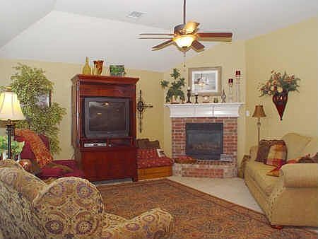 5th image of 10308 Asheboro St