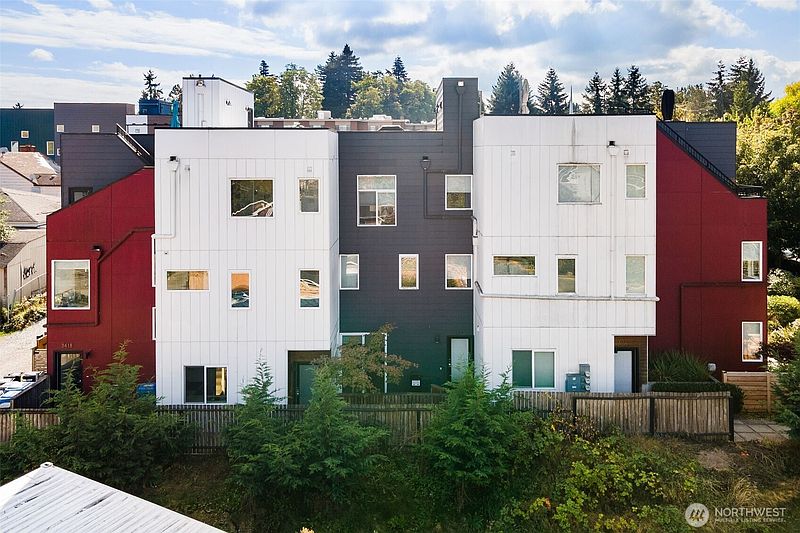2nd image of 3420 Renton Place S