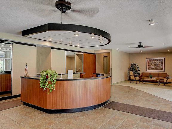 3rd image of 162-21 Powells Cove Blvd #3E